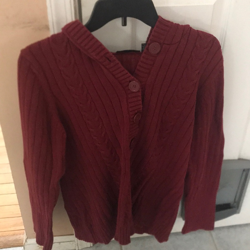 Women’s XL Red Relativity V-Neck Sweater